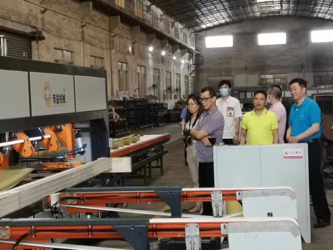 Leaders of China nonferrous metal processing industry association visit Diyi machinery